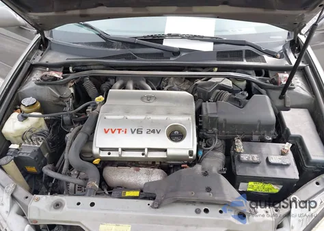 2005 Toyota Camry Xle V6 z USA, uszkodzony, nr VIN 4T1BF30K35U605782